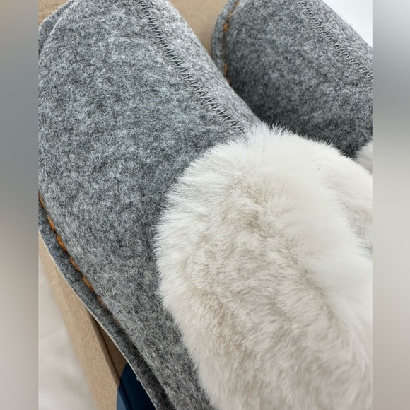 New! Clarks grey wool slippers size 8 - Picture 8 of 9